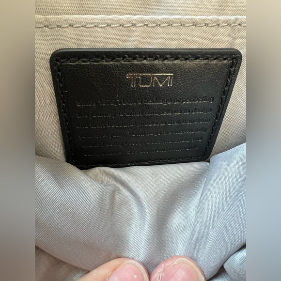 Tumi Voyageur Ruma Nylon Gray Crossbody Bag - Picture 3 of 10